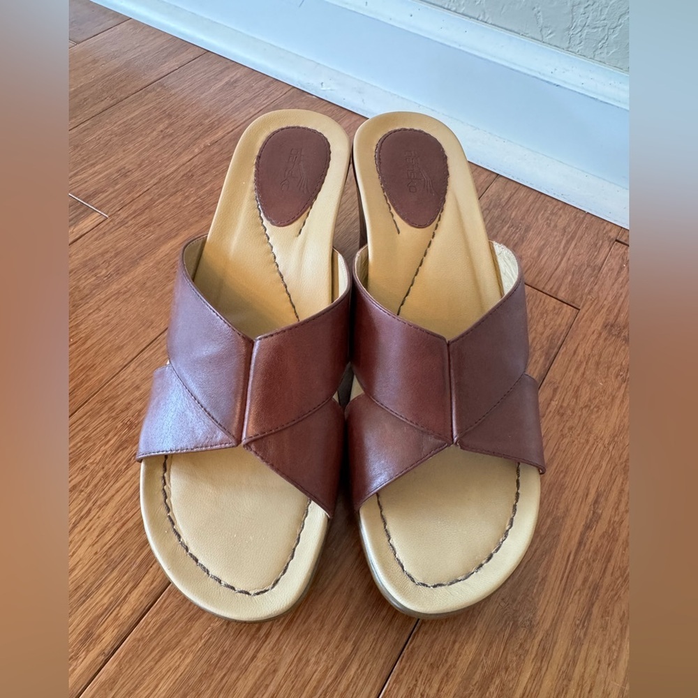 SOLD⚫️Dansko Sophie Mocha Leather Heel Sandals Womens 38/US 8 Criss Cross
